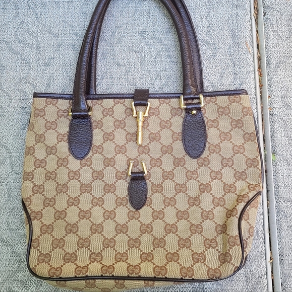 💗HOST PICK! Gucci tan logo AUTHENTIC medium handbag missing front lock - Picture 5 of 11